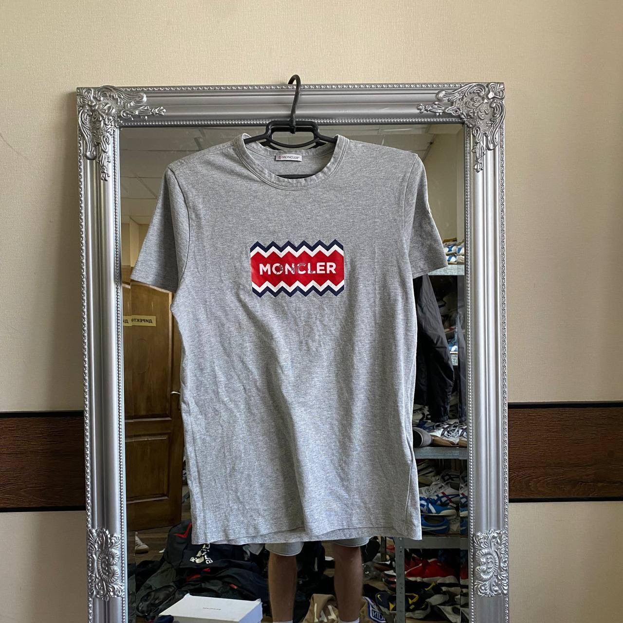 Moncler Moncler T-Shirt Size US S / EU 44-46 / 1 - 1 Thumbnail