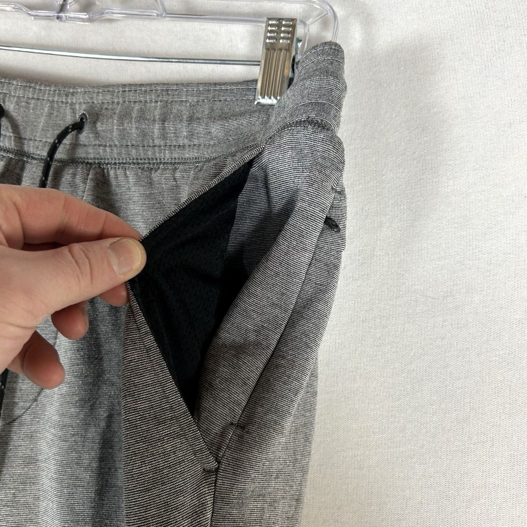 American Eagle Outfitters American Eagle Joggers Mens Small Gray Elastic Waist Drawstring Comfort Sports Size US 29 - 7 Thumbnail