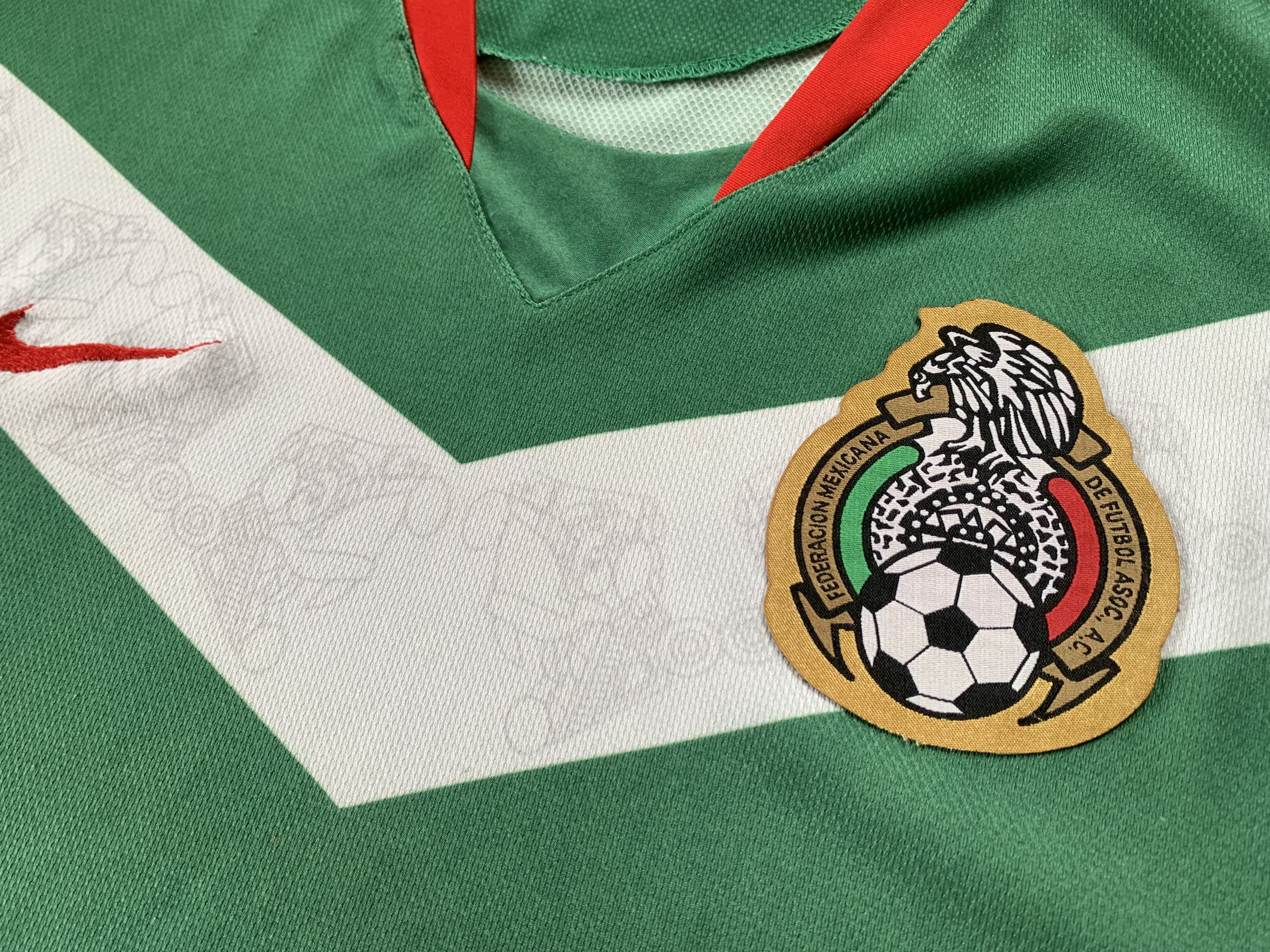 Vintage Vintage Nike Mexico World Cup Shirt Jersey 2006 Size US L / EU 52-54 / 3 - 5 Thumbnail