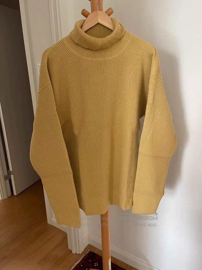 Tom Ford Tom Ford Turtleneck sweater, 100% wool, ginger yellow, dro Size S / US 4 / IT 40 - 1 Thumbnail