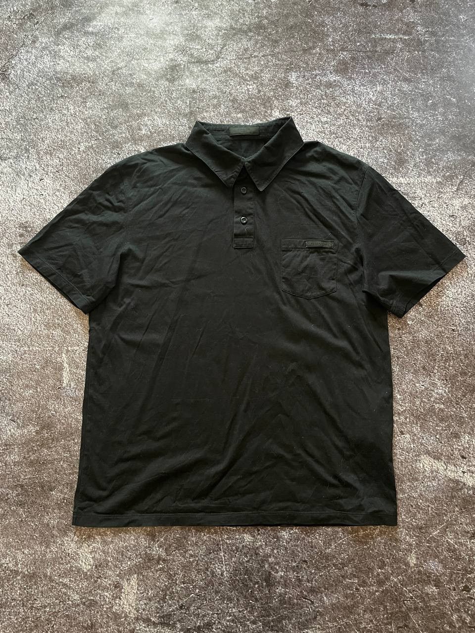 Prada nice t-shirt PRADA full black logo Size US L / EU 52-54 / 3 - 1 Thumbnail