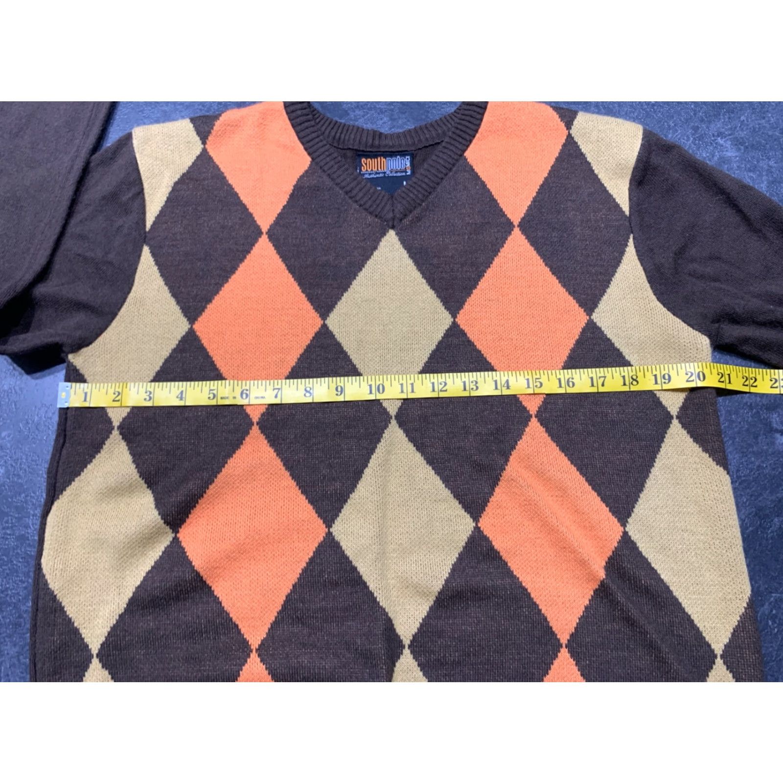Southpole VINTAGE Southpole Sweater Mens Long Sleeve Argyle Knit Pullover V-Neck Size L Brown Retro Size US L / EU 52-54 / 3 - 4 Thumbnail