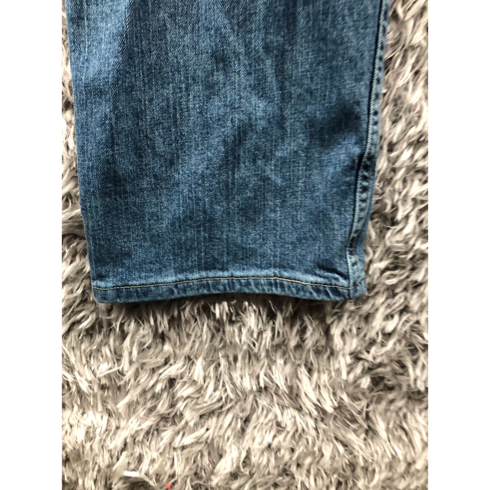 Lee Lee Jeans Mens Size 42x30 Straight Leg Mid Rise Medium Wash Blue Denim Jeans Regular 42in Inseam 5-Pocket Denim Blue Lee Size US 42 / EU 58 - 7 Thumbnail