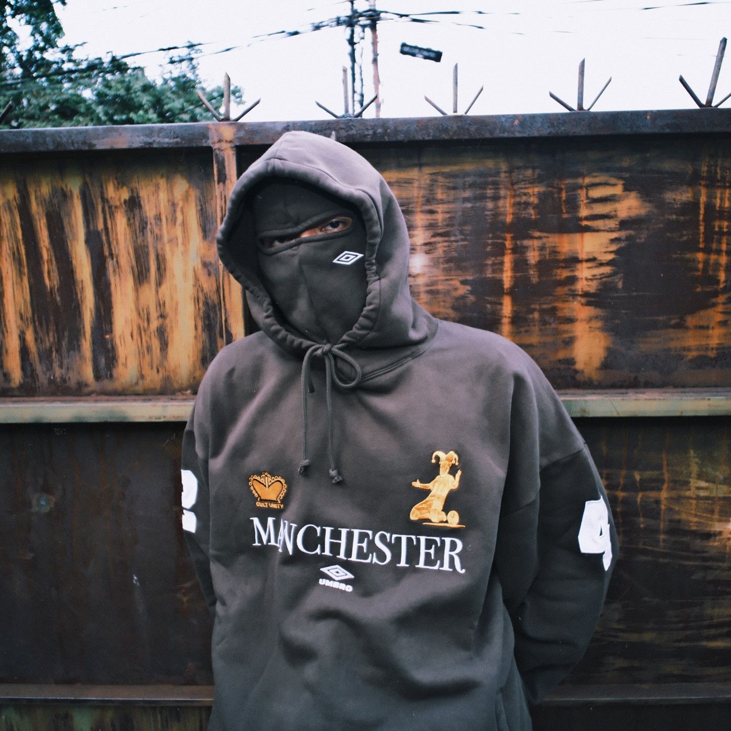 Umbro x Slam Jam Dark Olive Manchester Logo Masked Hoodie Size US XL / EU 56 / 4 - 6 Thumbnail