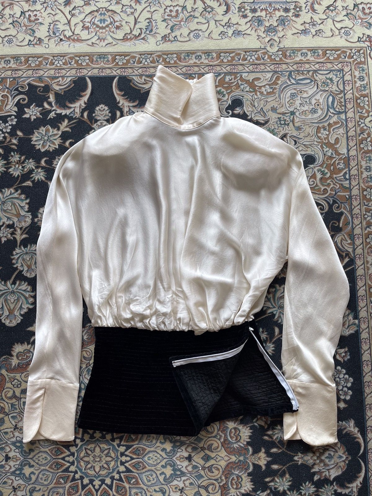 GF Ferre × Gianfranco Ferre 90s Gianfranco Ferre Silk Shirt Size M / US 6-8 / IT 42-44 - 2 Thumbnail