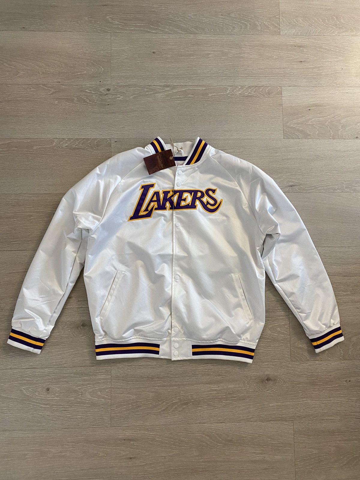 Mitchell & Ness × NBA Mitchell And Ness Lakers Bomber jacket Size US XL / EU 56 / 4 - 1 Thumbnail