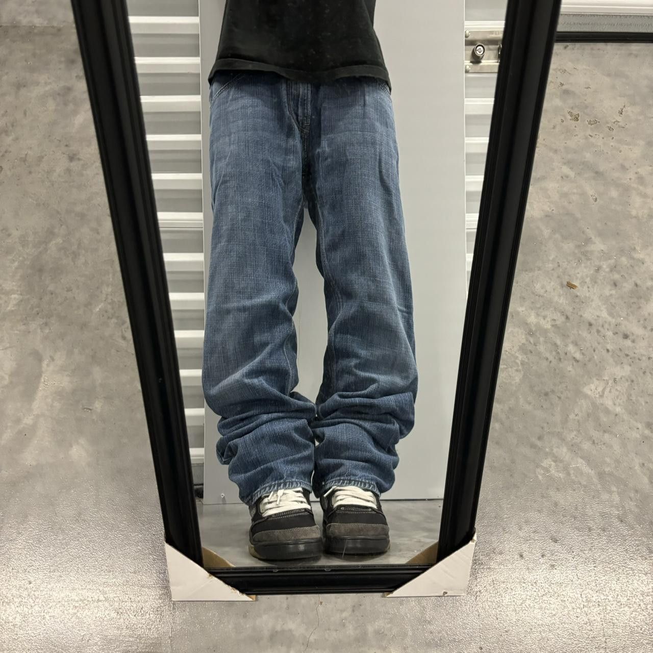 Levi's × Vintage Crazy Vintage Y2K/2000s Grunge Levi’s Medium Wash Essential Denim Jeans! Size US 34 / EU 50 - 1 Thumbnail