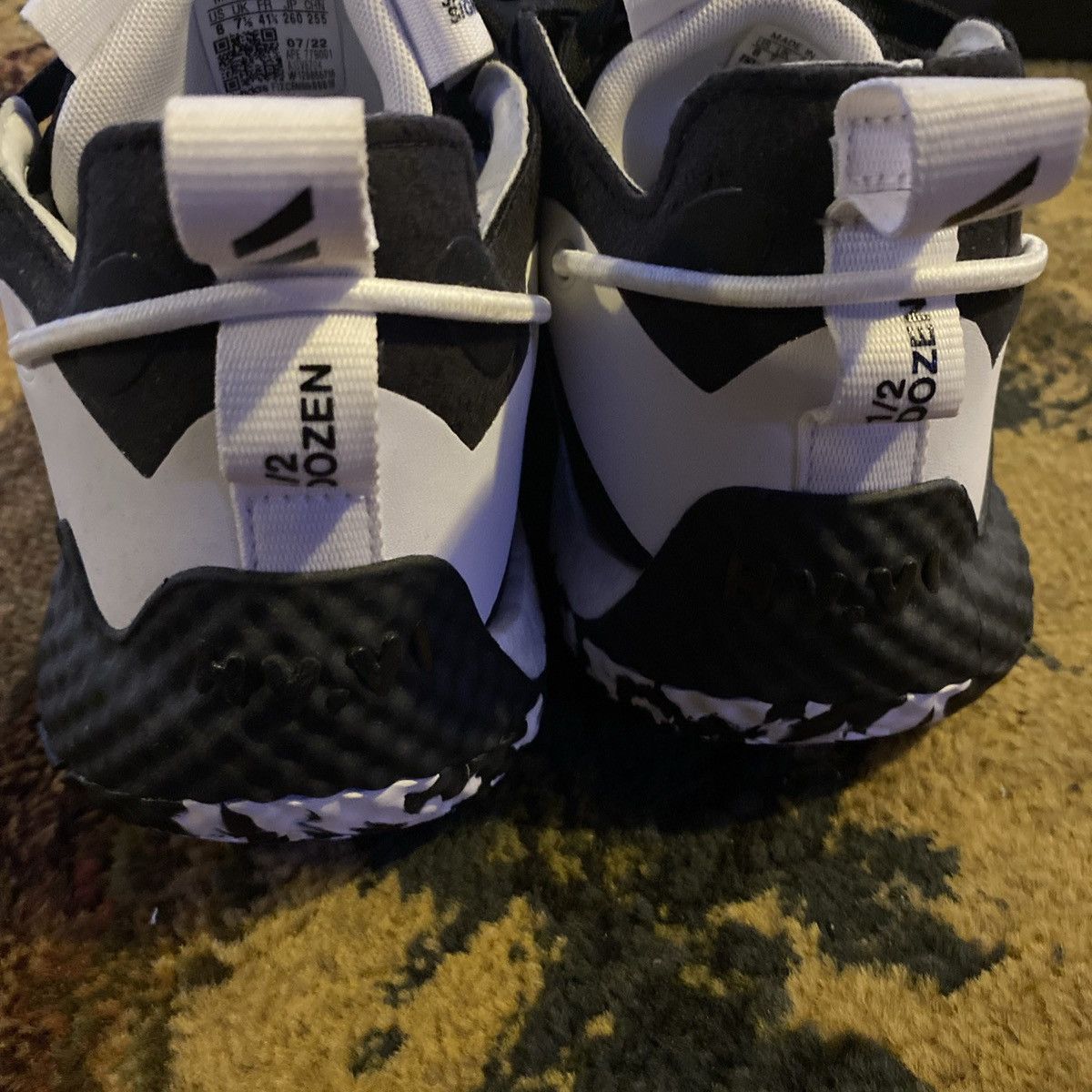 Adidas Size 8 - adidas Harden Vol. 6 Black White Size US 8 / EU 41 - 5 Thumbnail