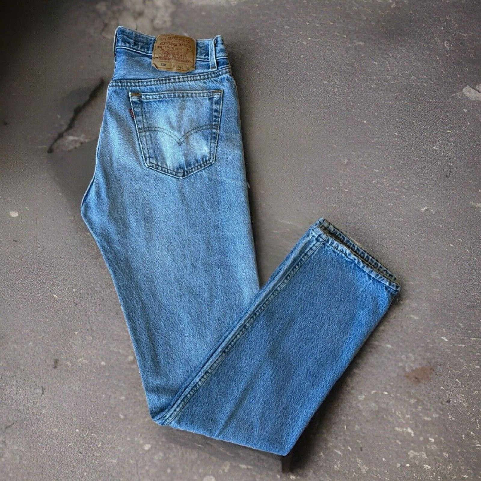 Levi's × Vintage Vintage Levis 501 Jeans 33 Blue Denim Made in USA Workwear Size US 33 - 1 Thumbnail