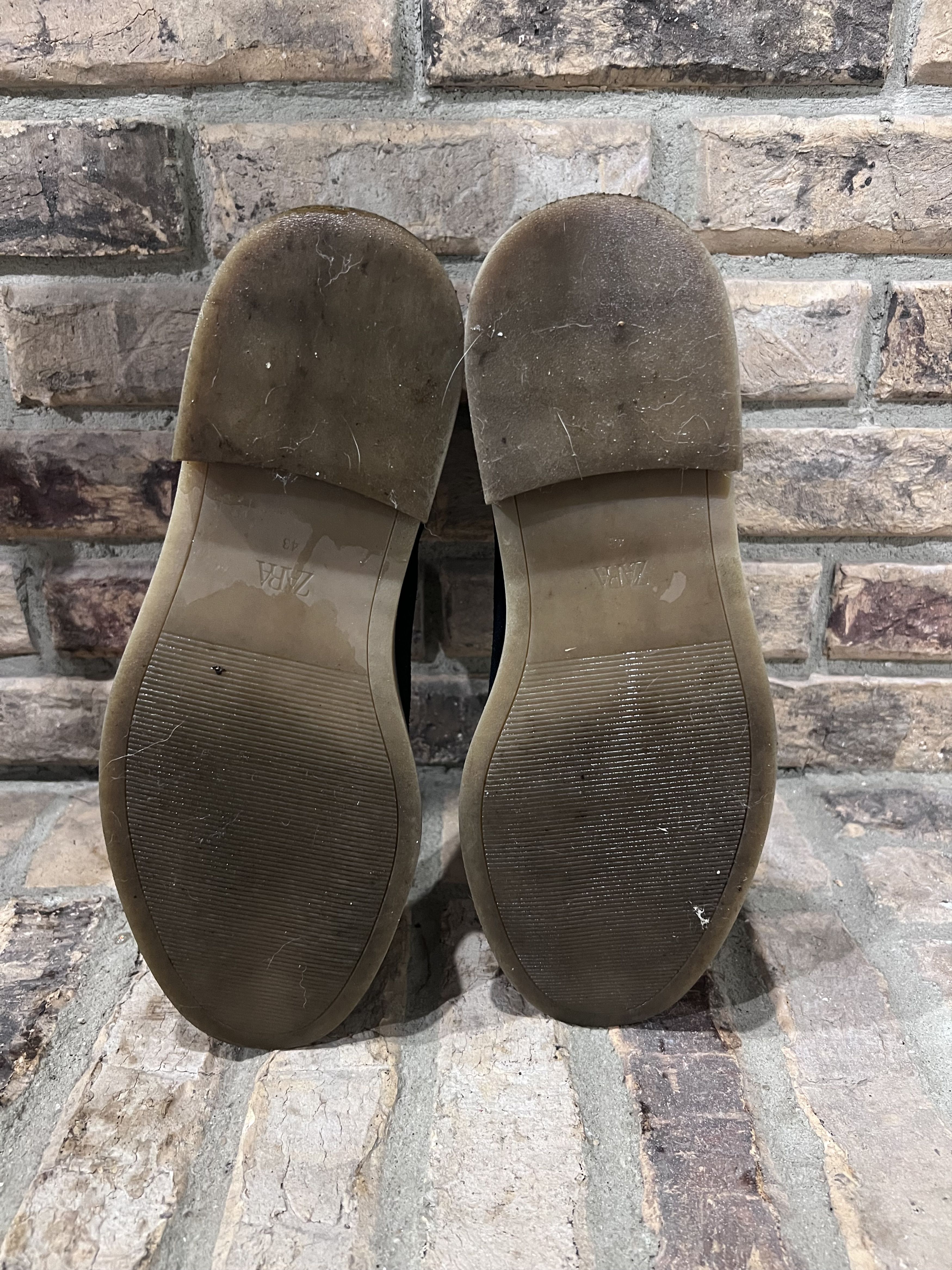 Zara Zara Suede Chelsea Boots Size US 10 / EU 43 - 8 Thumbnail
