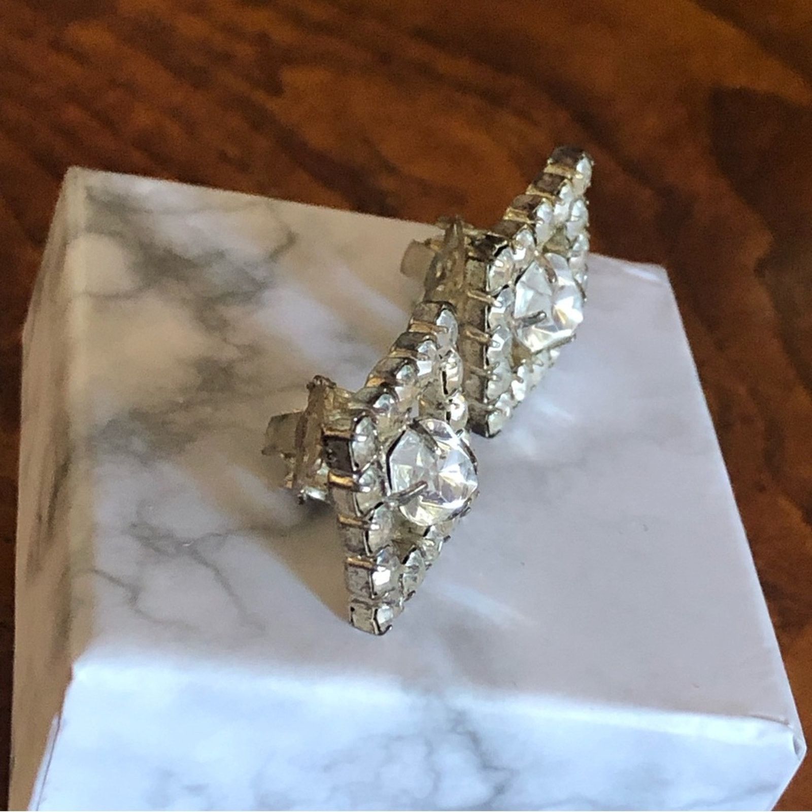 Vintage Vintage elegant clear glass stone clip on earrings Size ONE SIZE - 3 Thumbnail