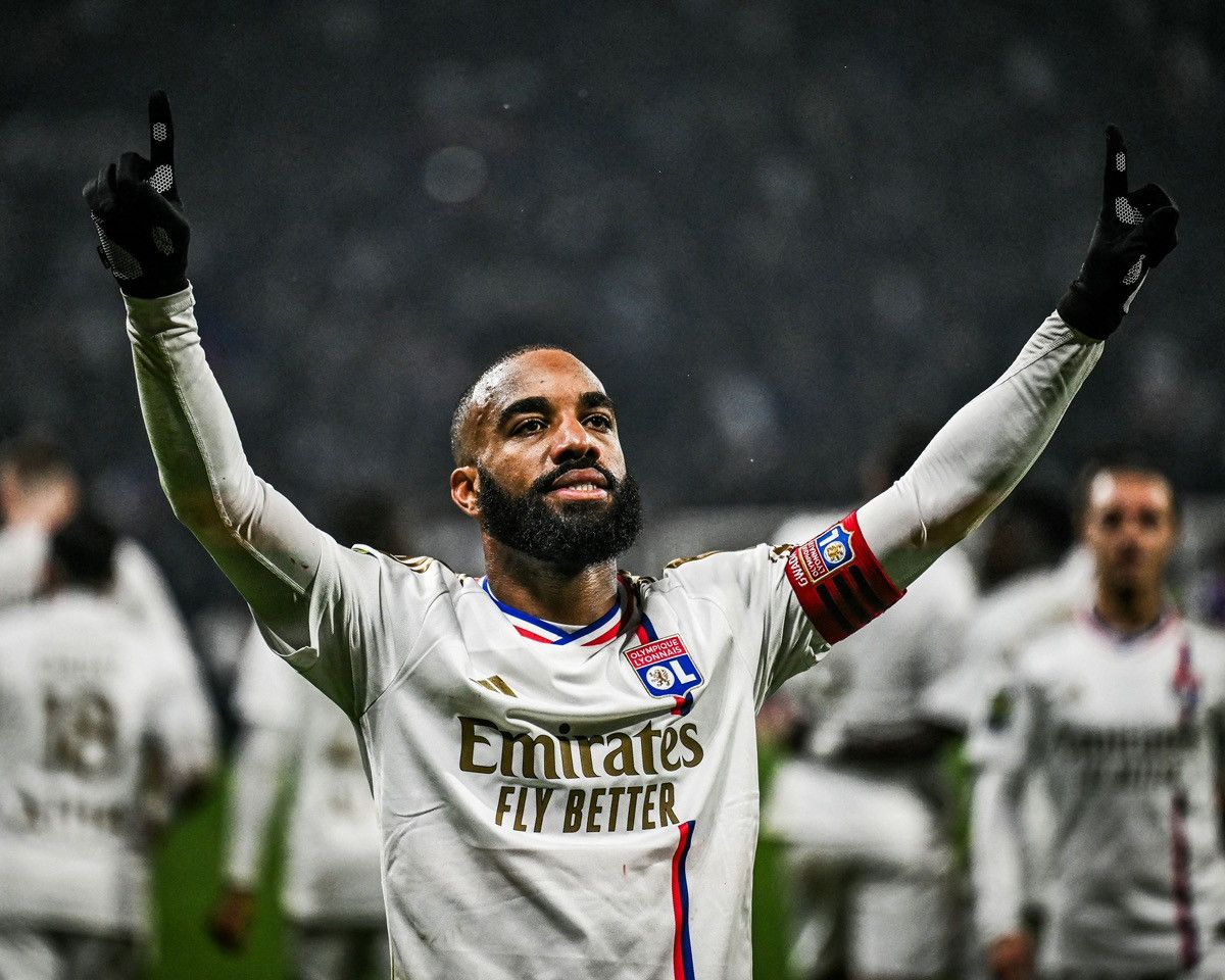 Adidas 15-16Y SIZE LYON ADIDAS 23/24 SOCCER JERSEY #10 LACAZETTE Size US XXS / EU 40 - 11 Thumbnail