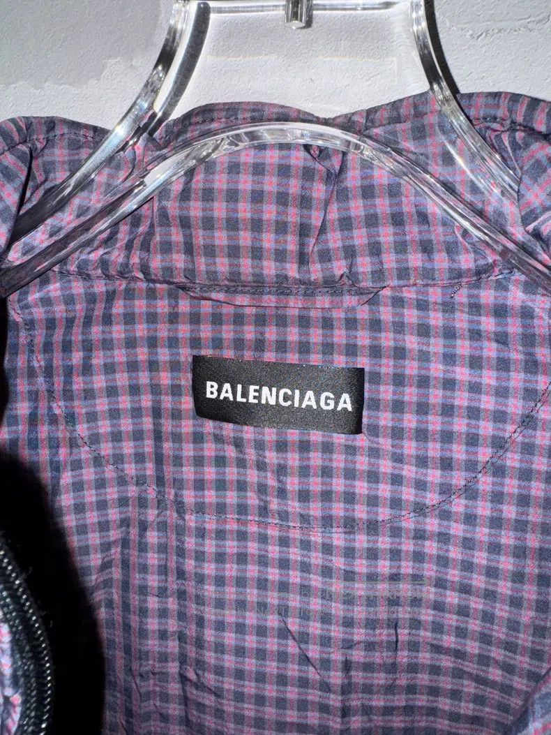Balenciaga Balenciaga Nylon Plaid Printed Small Logo Long Windbreaker Size US S / EU 44-46 / 1 - 5 Thumbnail