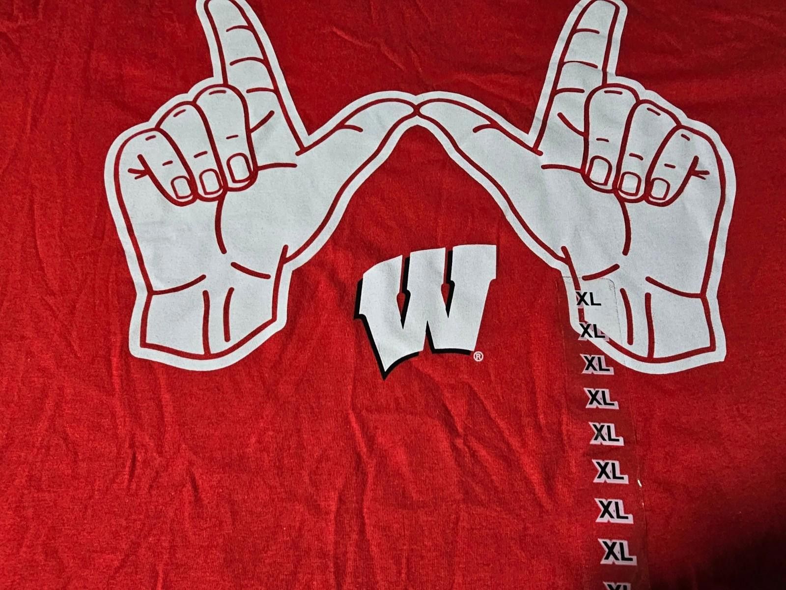Designer Fanatics Wisconsin Badgers Finger W Red Tshirt XL Size ONE SIZE - 5 Thumbnail