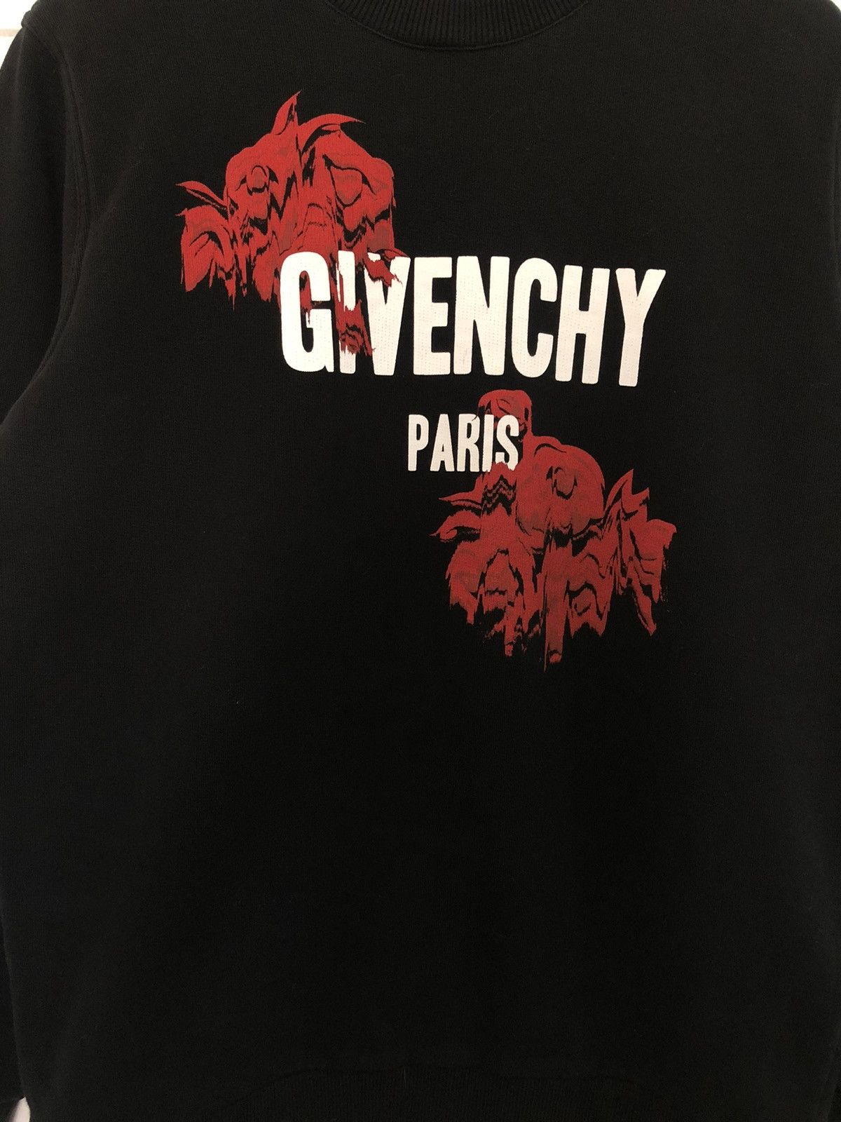 Givenchy Givenchy black roses sweatshirt Size US S / EU 44-46 / 1 - 11 Thumbnail
