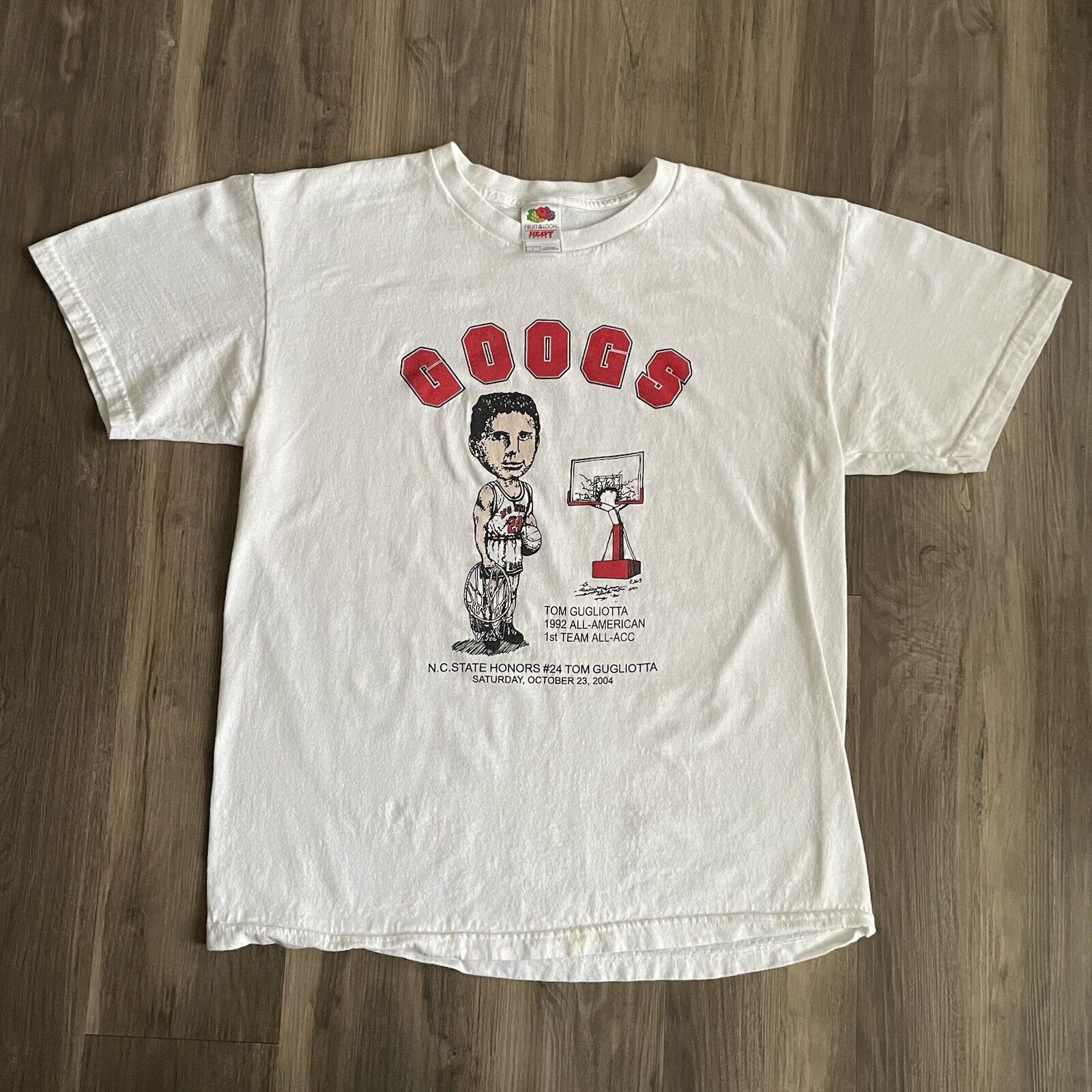 NBA × Vintage Vintage Tom Gugliotta NC State T-Shirt Size L Googs White Size US L / EU 52-54 / 3 - 1 Thumbnail