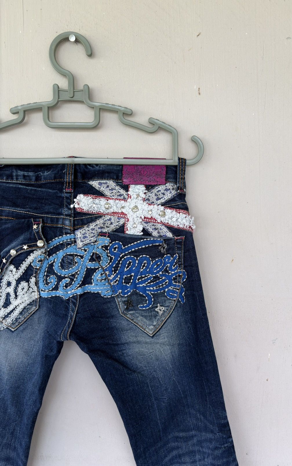 Japanese Brand Red Pepper Union Jack Streetwear Low Flared Distressed Denim Size US 31 - 10 Thumbnail