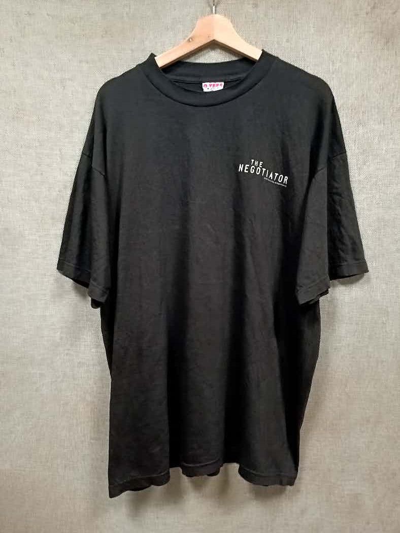 Warner Bros vintage 90s t shirt movie Warner bros the negotiator Size US XL / EU 56 / 4 - 1 Thumbnail