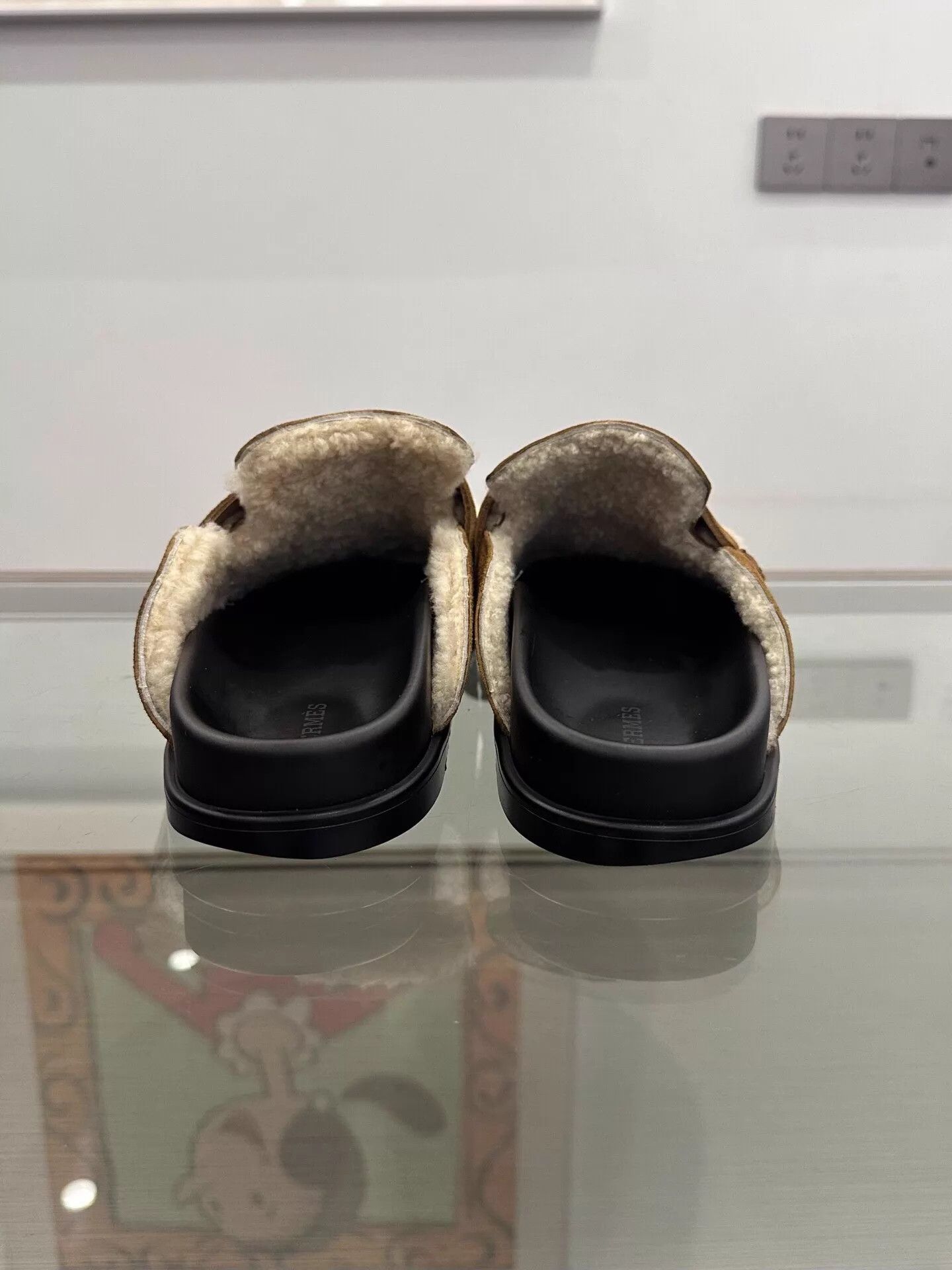 Hermes Hermes Go Women's Brown H-Logo Suede Shearling Mule EU39 Size US 8.5 / IT 38.5 - 5 Thumbnail