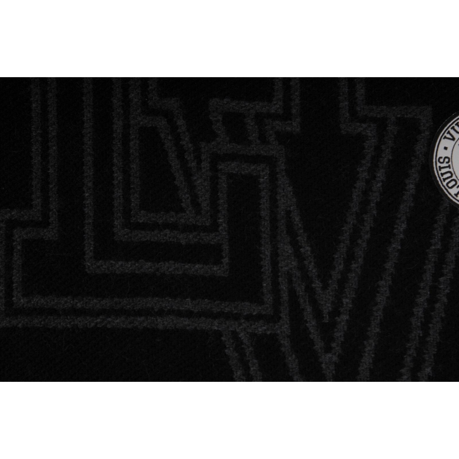 Louis Vuitton Lv Logo College University League Fringe Scarf Gray Black Size ONE SIZE - 7 Thumbnail