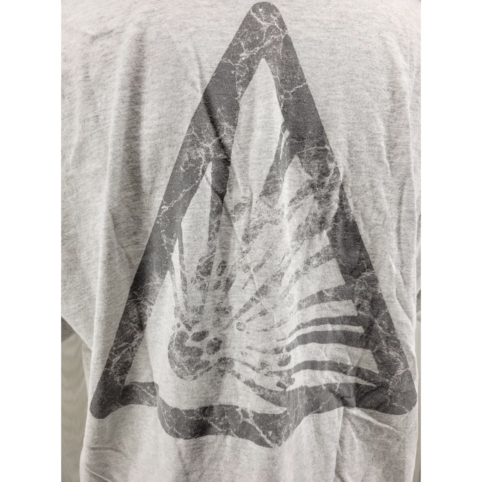 Gildan Whisper Tech Company Mens Shirt 2XL Gray T-Shirt Shirt 2XL Mens Gray Graphic Print Vintage No Size US XXL / EU 58 / 5 - 7 Thumbnail