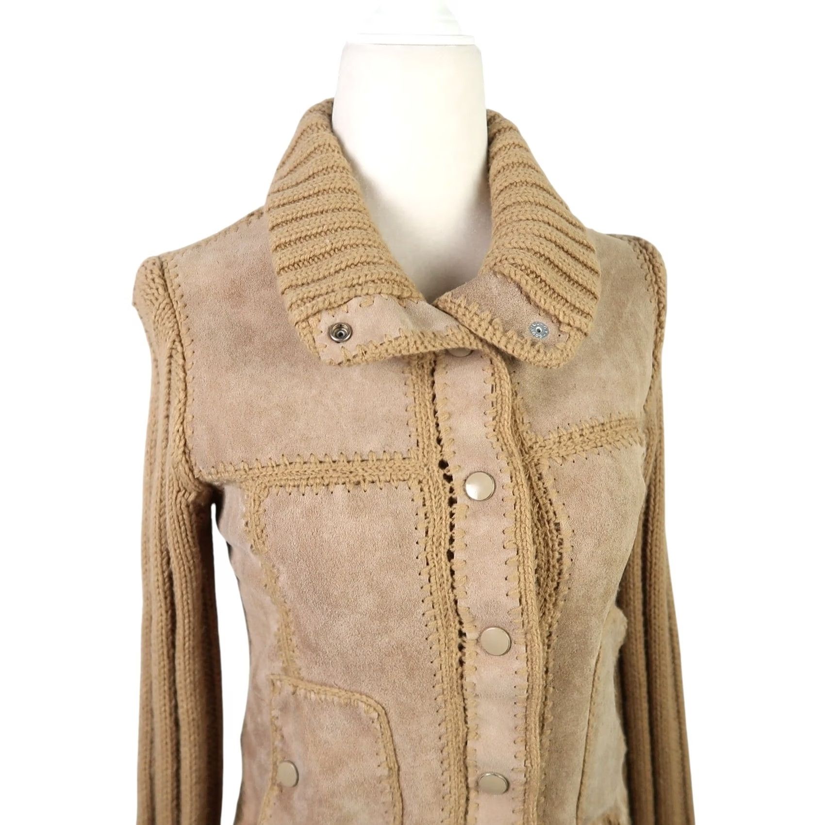 Vintage VINTAGE Carol Cohen tan suede leather and knit crochet jacket S Jacket Women XS Bohemian Hippie Snap Long Sleeve 70s Size S / US 4 / IT 40 - 2 Thumbnail