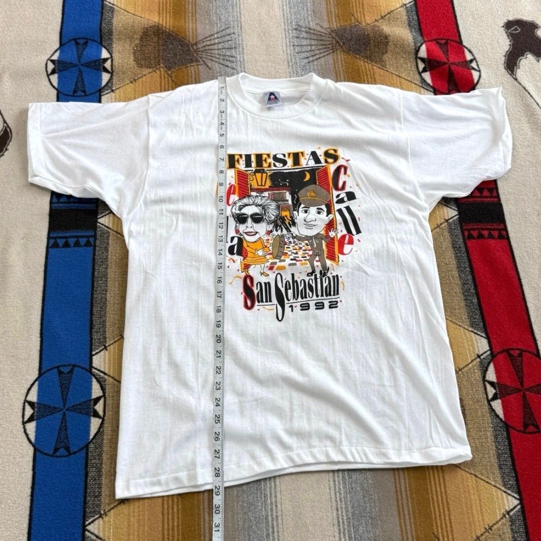 Vintage VINTAGE 1992 Fiestas De La Calle San Sebastián T-Shirt XL Men Short Sleeve White 90s Music Regular Fit Single Stitch Size US XL / EU 56 / 4 - 7 Thumbnail