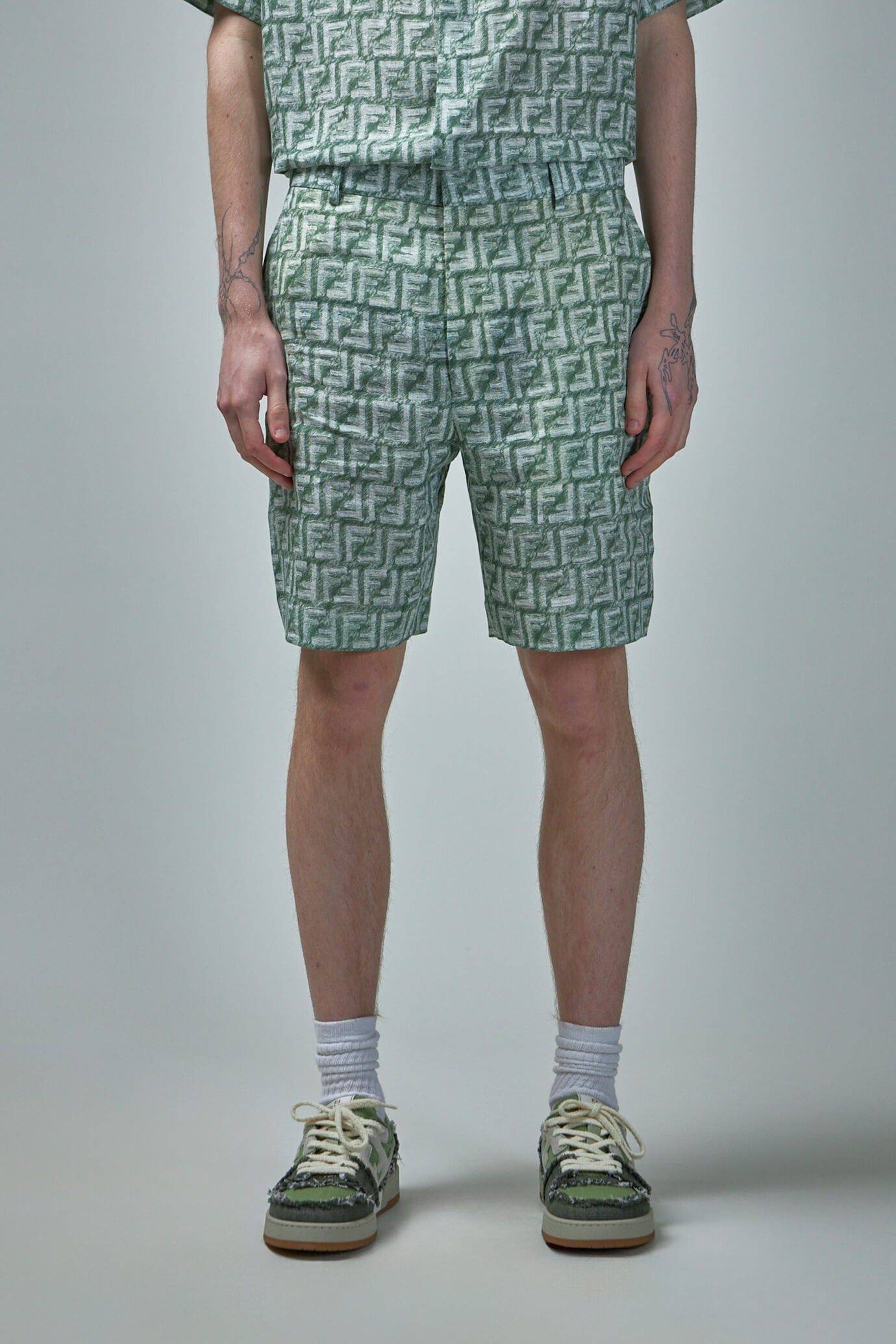Fendi o1s1wg111025 Bermudas in Green Size US 36 / EU 52 - 2 Thumbnail