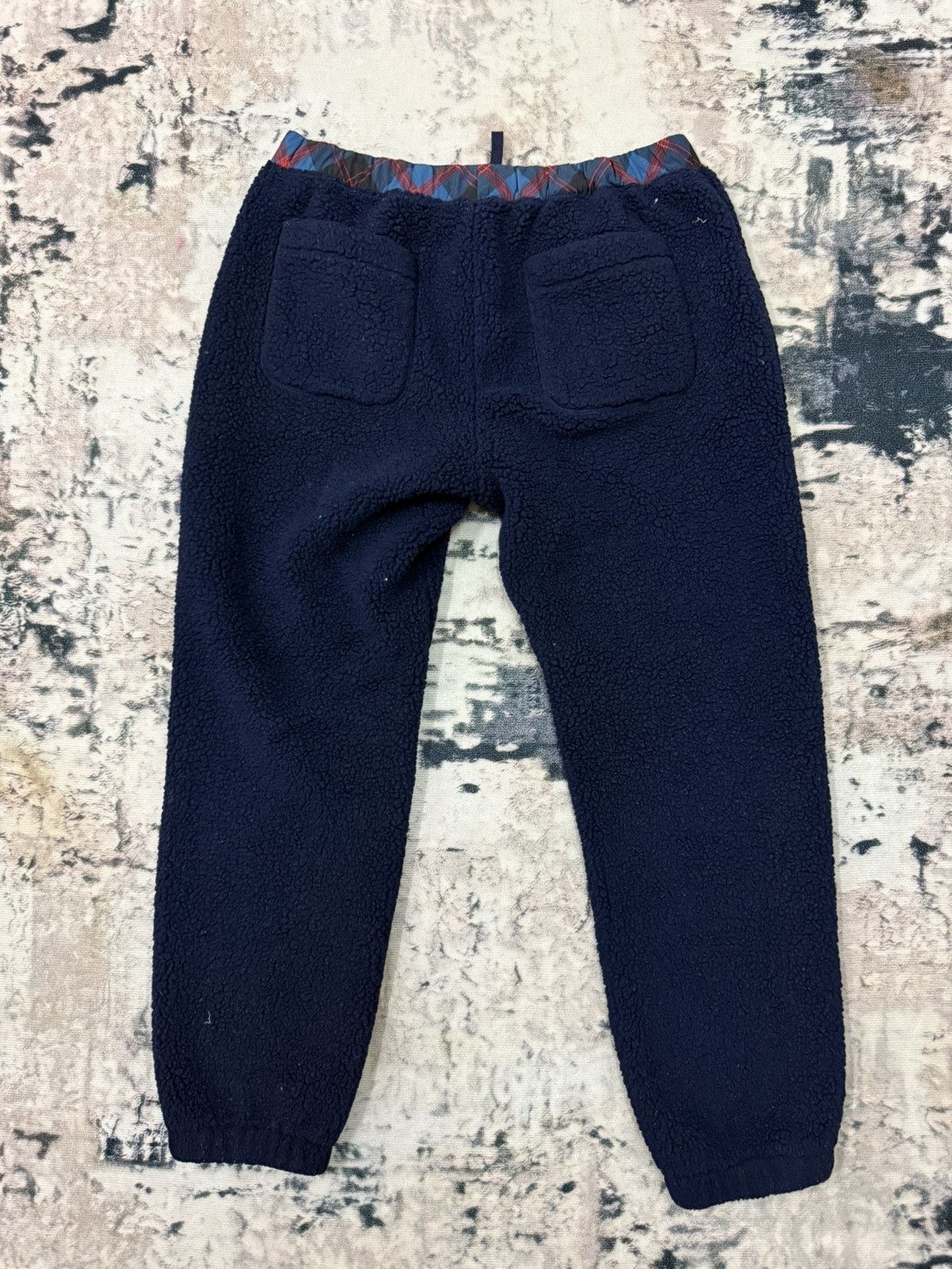 JW Anderson × Japanese Brand × Uniqlo Uniqlo J.W. anderson Shearling Fleece Sweatpants Size US 36 / EU 52 - 9 Thumbnail