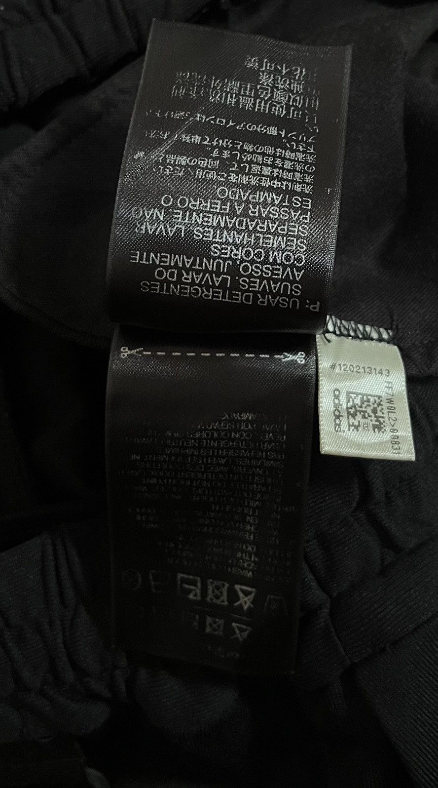 Yohji Yamamoto TAX FREE 🇺🇸 Yohji yamamoto y-3 black balloon training pants Size US 28 / EU 44 - 6 Thumbnail