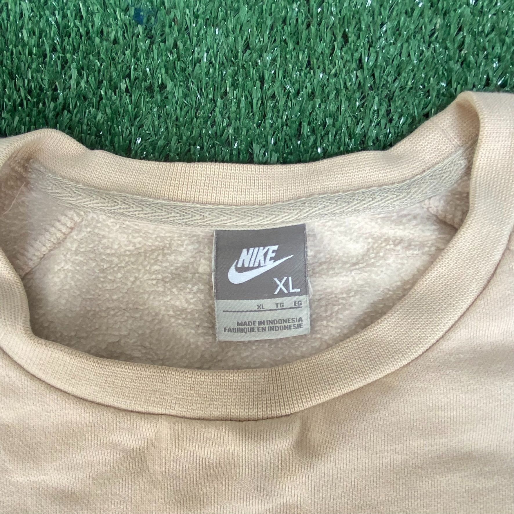 Nike Vintage Y2K Nike Logo Sweatshirt Rare Cream Swoosh Crewneck Size US XL / EU 56 / 4 - 4 Thumbnail