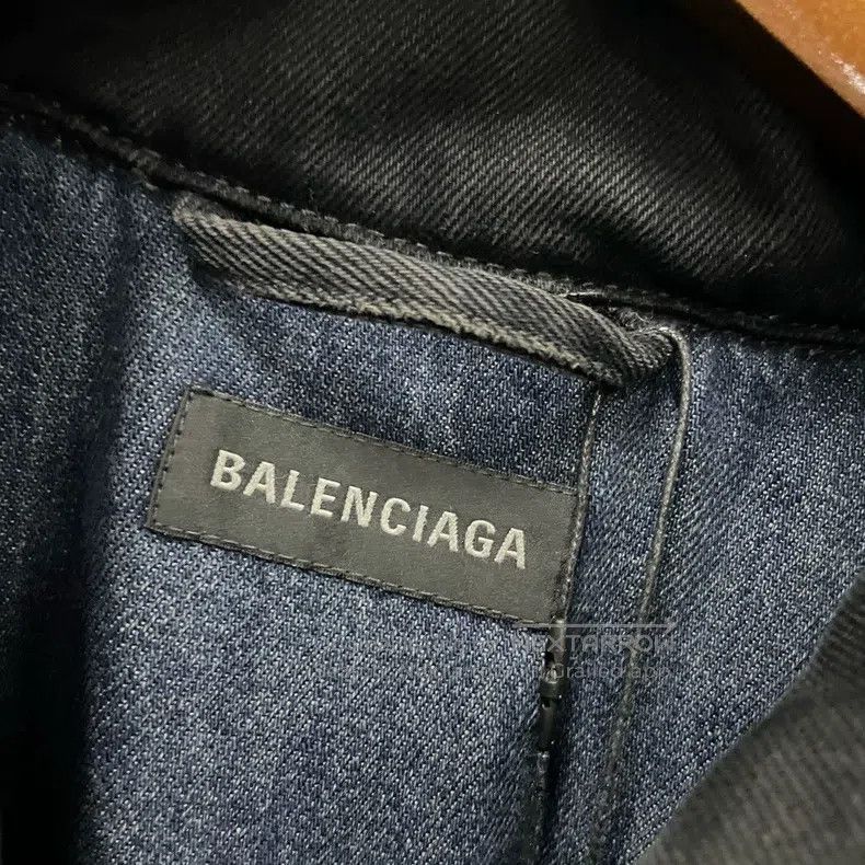 Balenciaga Balenciaga Color-Blocked Denim Fabric Cotton Jacket Size US S / EU 44-46 / 1 - 3 Thumbnail