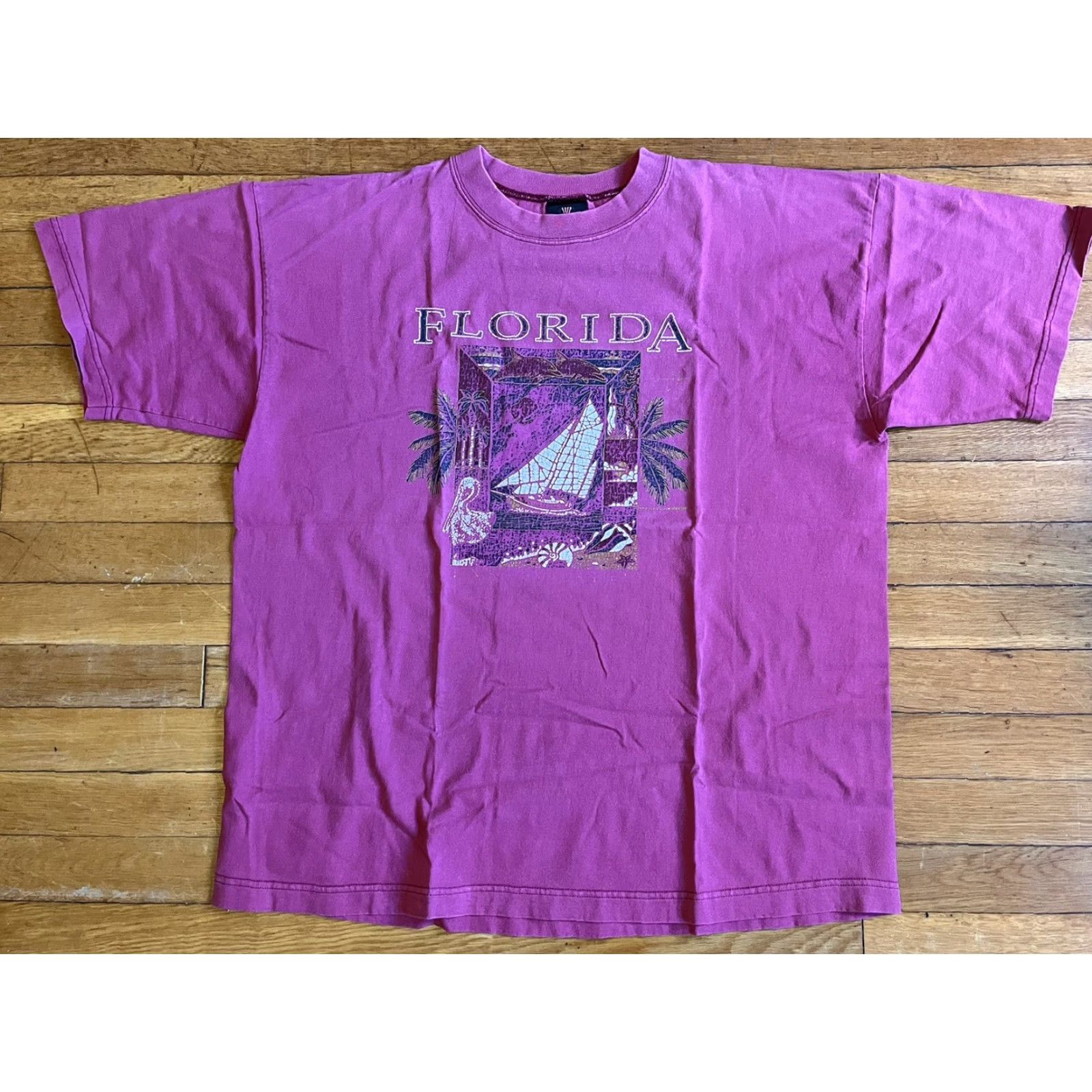 Vintage VINTAGE Florida Shirt Men’s XL Red 90s Graphic Print Logo Cotton Jersey Short Sleeve Crew Neck USA Varsity Excellence Men’s T-Shirt Size US XL / EU 56 / 4 - 2 Thumbnail