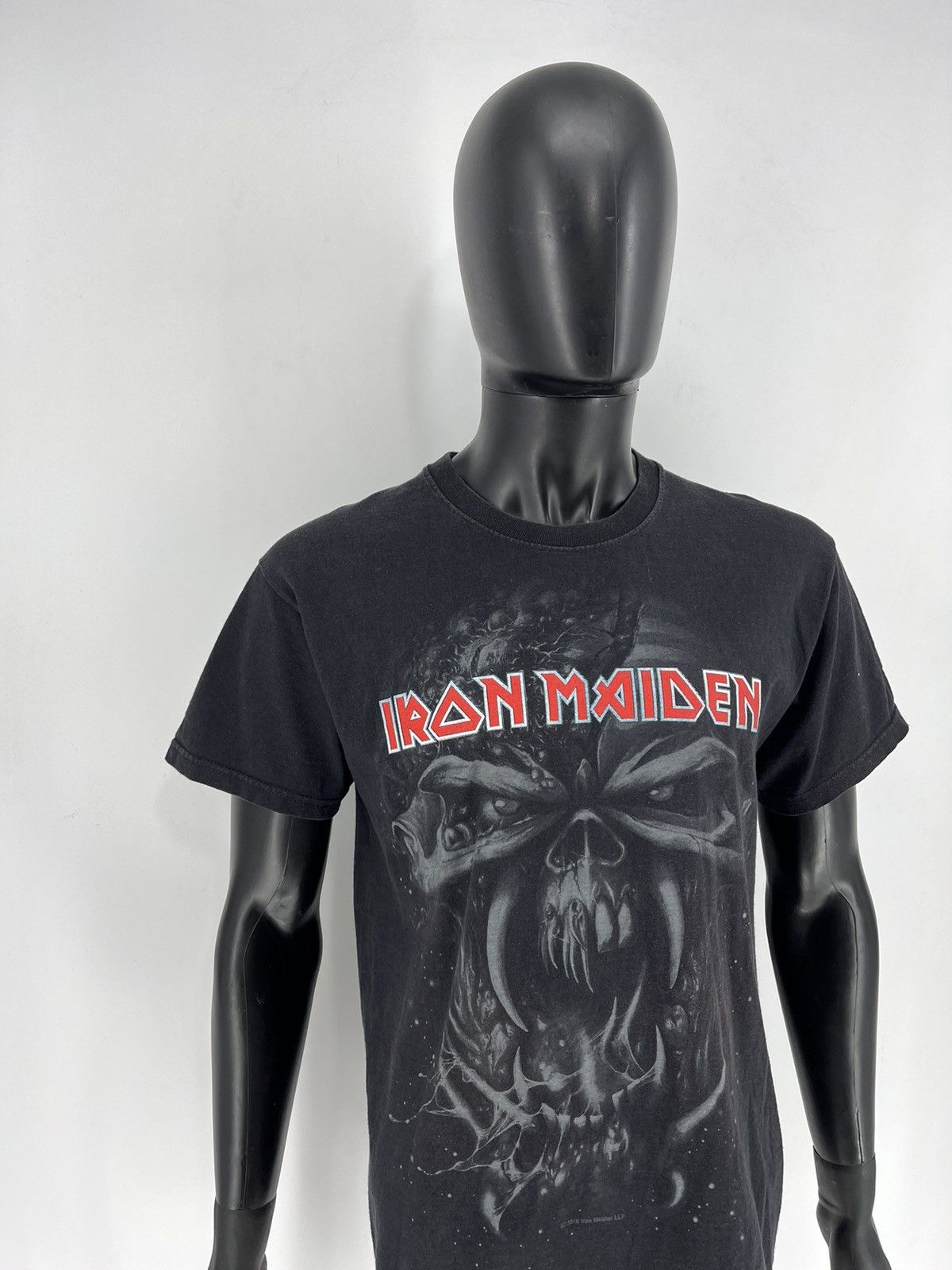 Band Tees × Vintage IRON MAIDEN 2010 “The Final Frontier” World Tour T-shirt Size US L / EU 52-54 / 3 - 3 Thumbnail