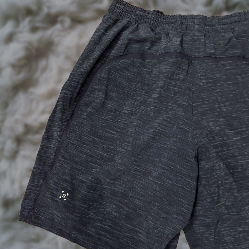 Lululemon Lululemon Pace Breaker Shorts 9" Liner Heather Blue True Navy Mens sz M Size US 31 - 1 Thumbnail
