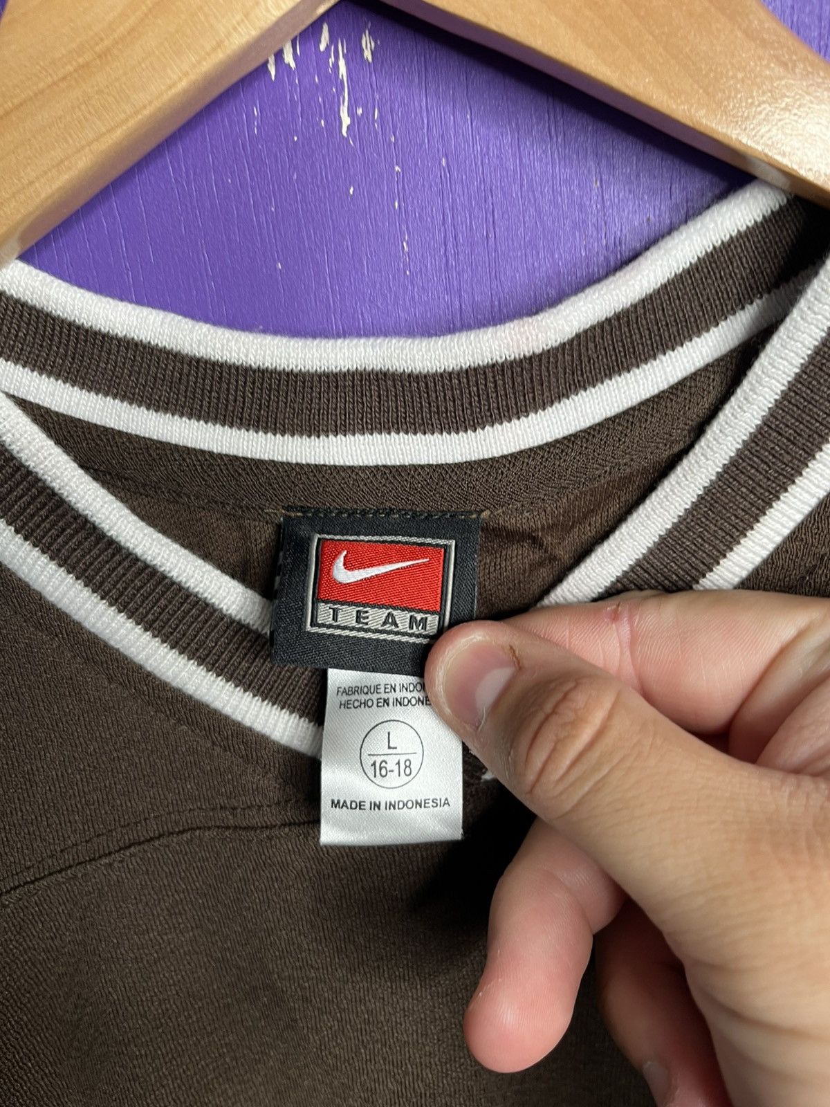 Nike × Vintage Vintage 00s Nike brown swoosh soccer jersey Size US M / EU 48-50 / 2 - 4 Thumbnail