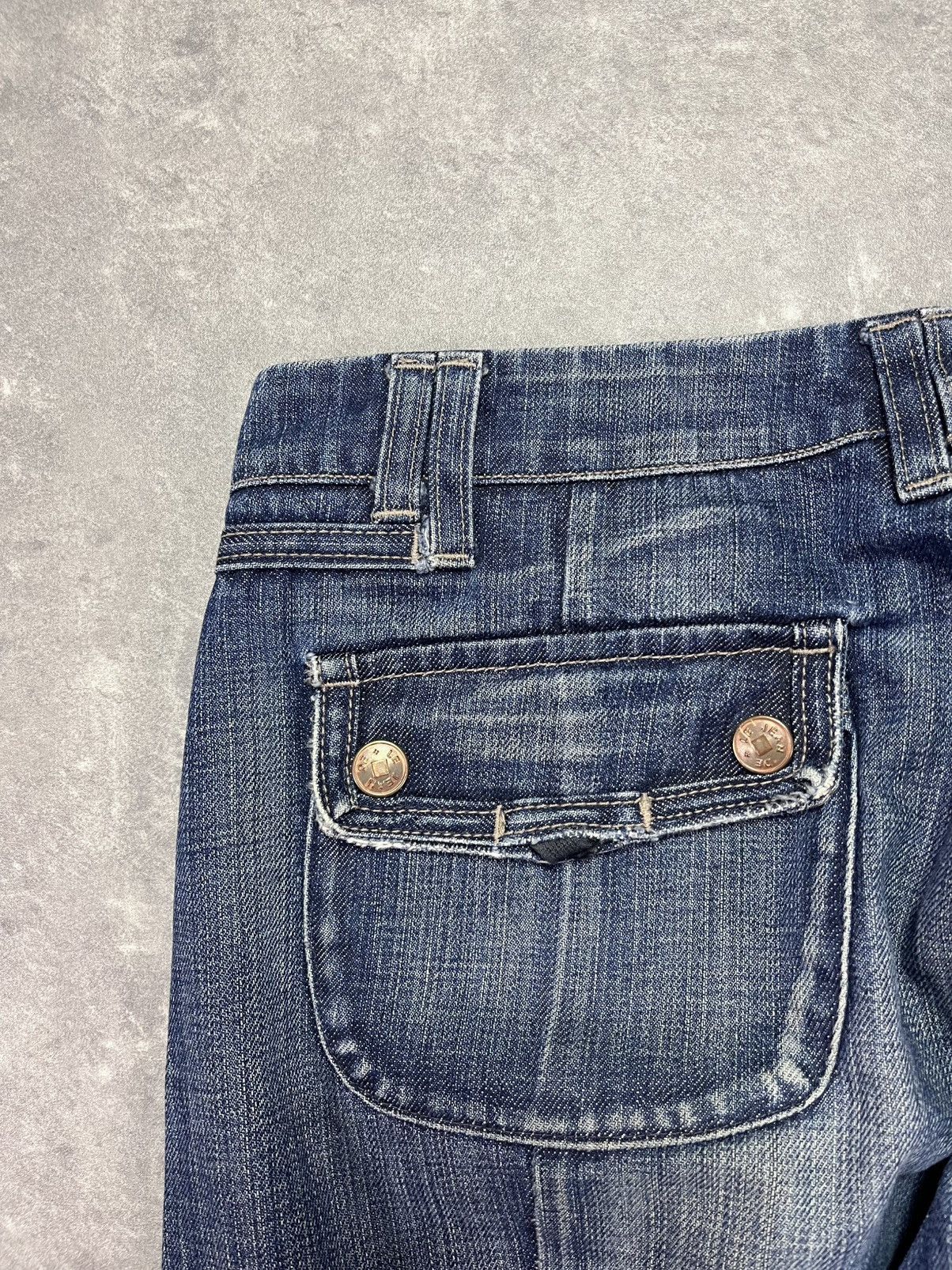 Marithe + Francois Girbaud 00s Marithe + Francois Girbaud Star Denim Shorts 29 Capri Size 29" - 13 Thumbnail