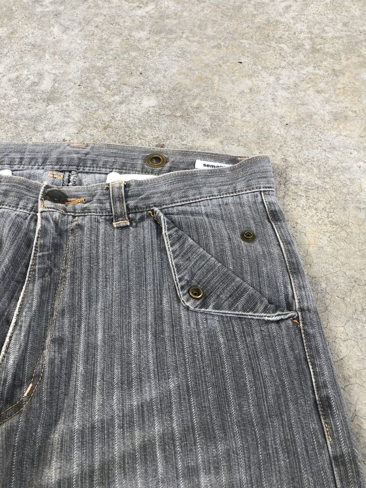 Semantic Design Flared Jeans Hickory Distressed