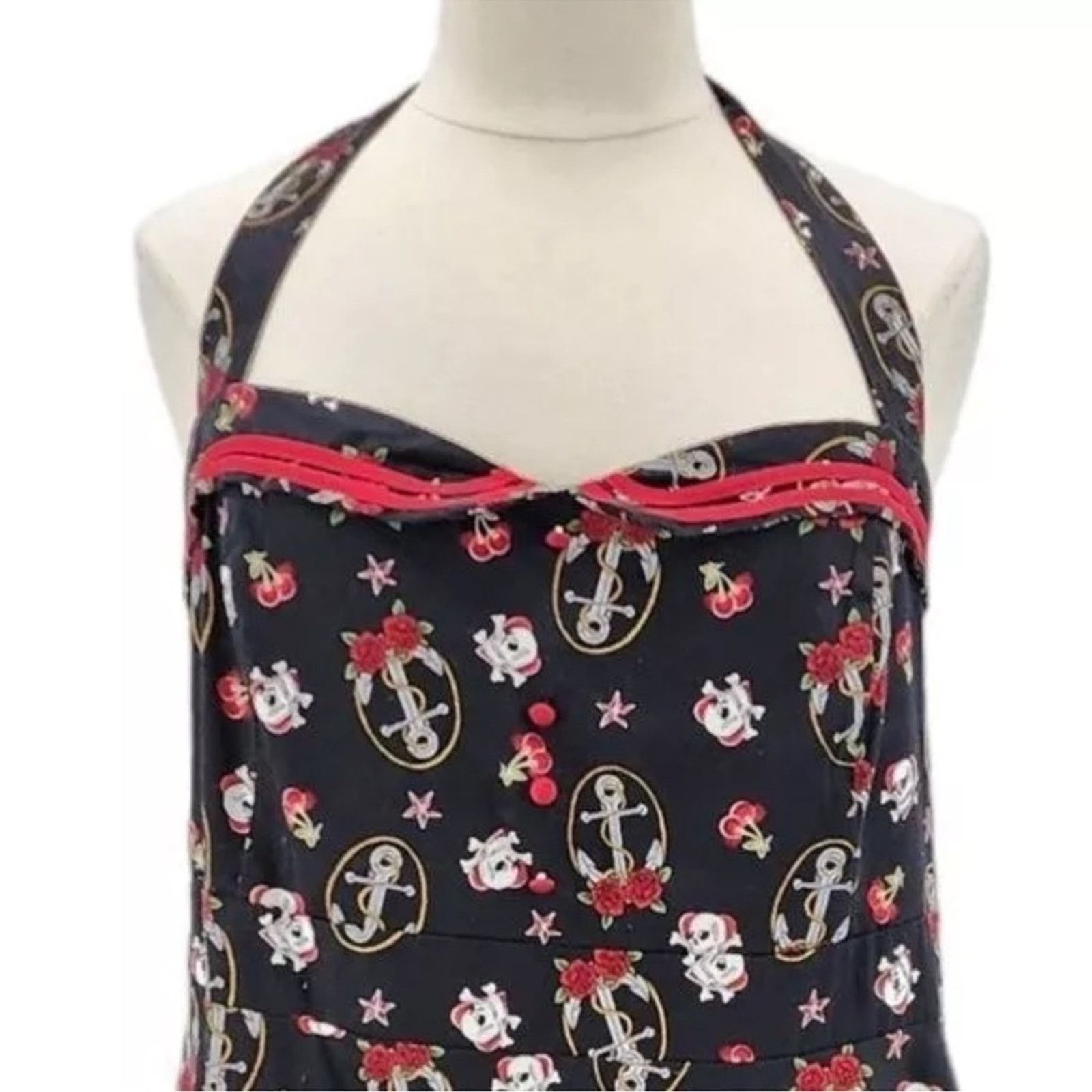 Torrid Torrid Retro Dress-Skull Roses Pinup Halter Dress Size XL / US 12-14 / IT 48-50 - 4 Thumbnail