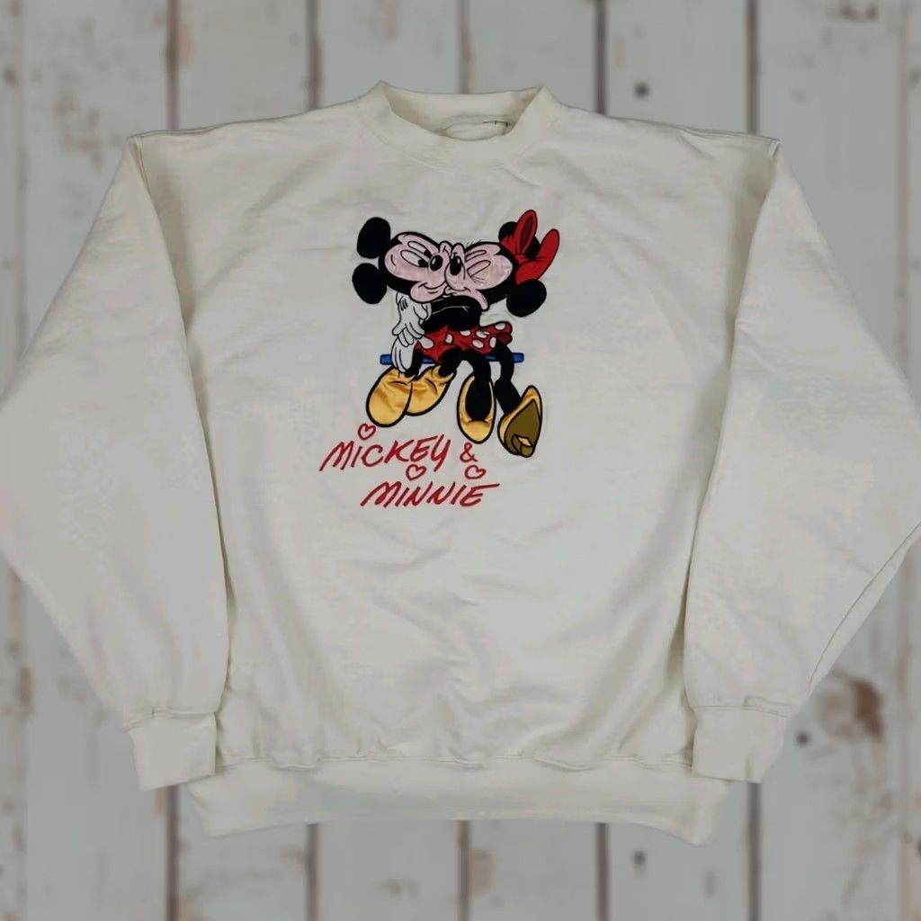 Disney VINTAGE Mickey Minnie Mouse Embroidered Sweatshirt Disney Crew Neck Unisex Adults L White 90s Cap Size US L / EU 52-54 / 3 - 1 Thumbnail