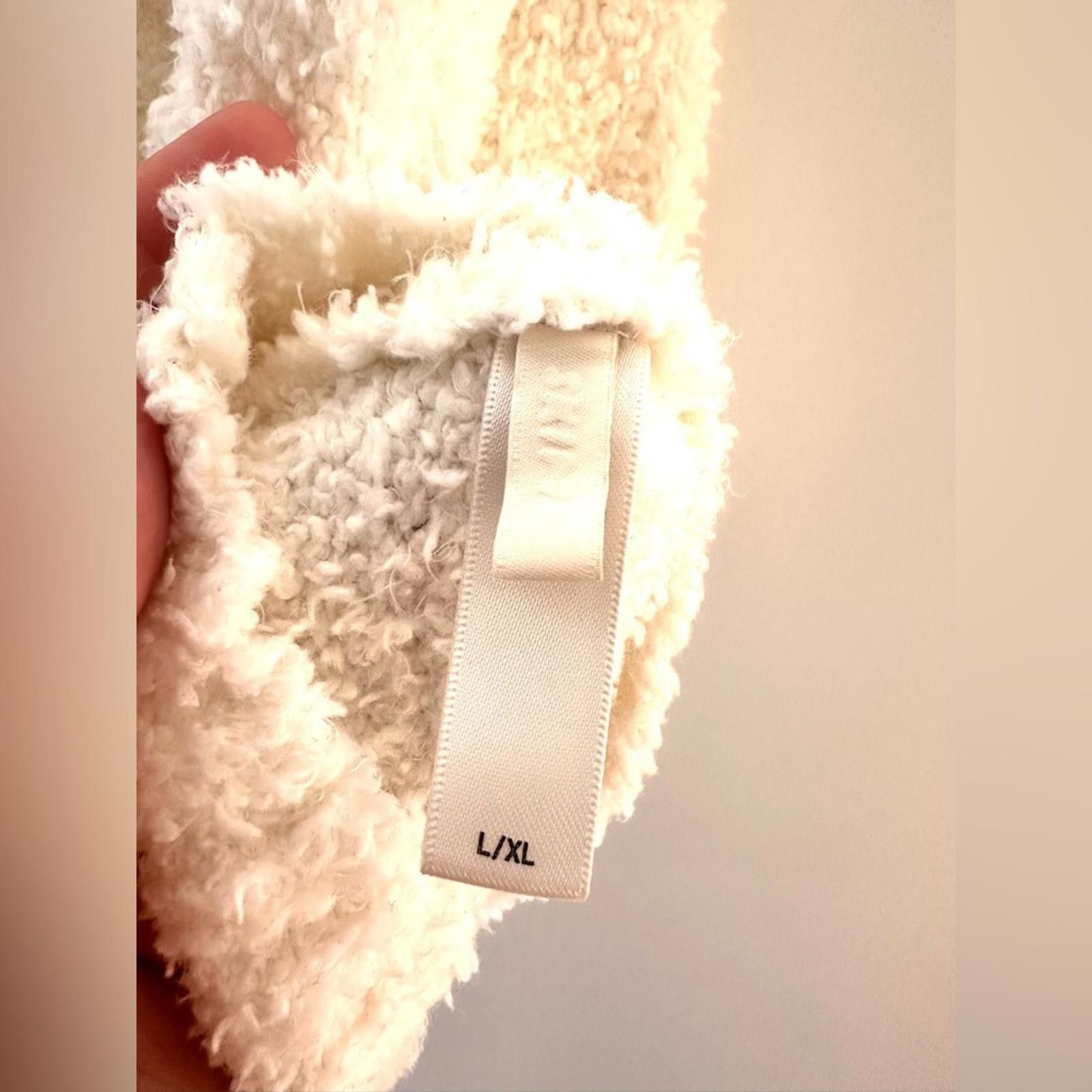 Swims SKIMS Fuzzy Cropped Tank Top Intimates Loungewear Cream L/XL Size XL / US 12-14 / IT 48-50 - 4 Thumbnail
