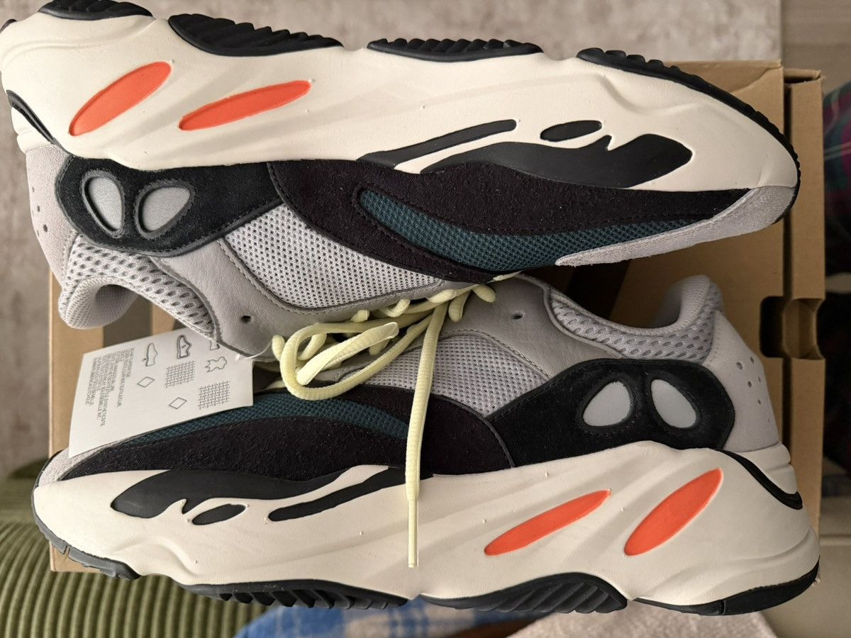 Yeezy Yeezy 700 Waverunner Size US 11 / EU 44 - 2 Thumbnail