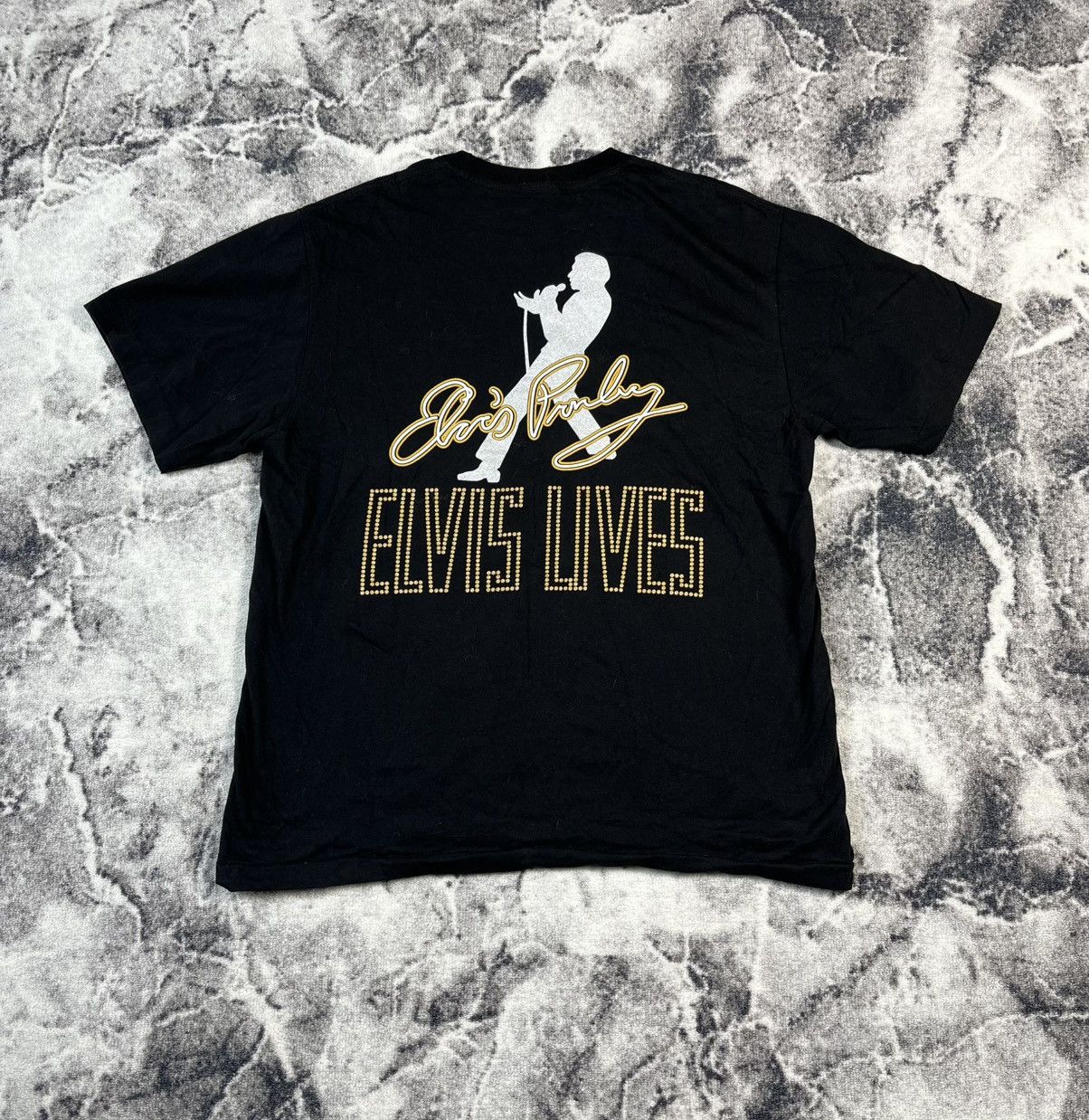 Band Tees Vintage Elvis Presley Rock Tees Graphic T-Shirt USA L Size US L / EU 52-54 / 3 - 7 Thumbnail