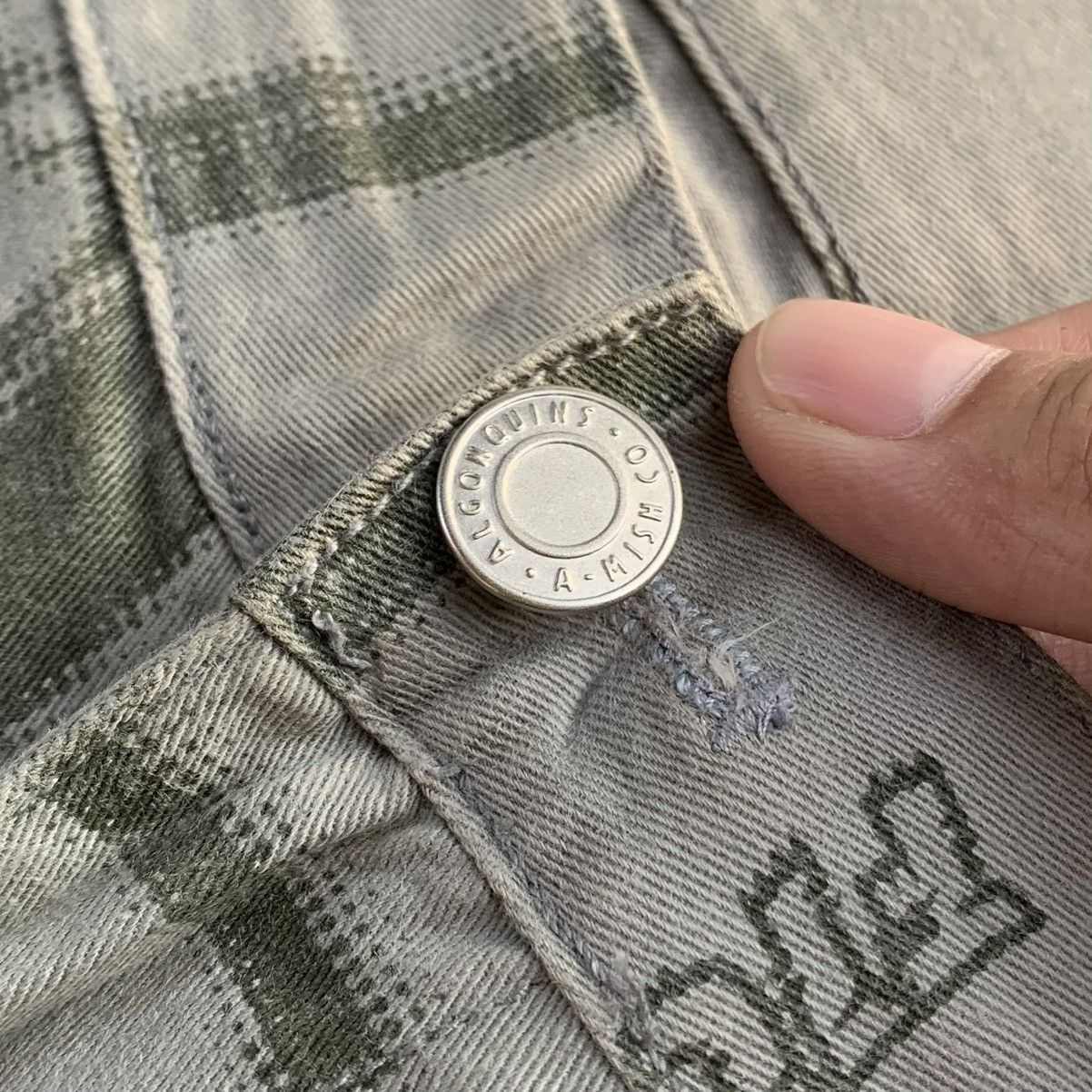 Japanese Brand Rare 2000s Algonquins "Gun Fiction" Full Printed Pants Size 29" - 4 Thumbnail