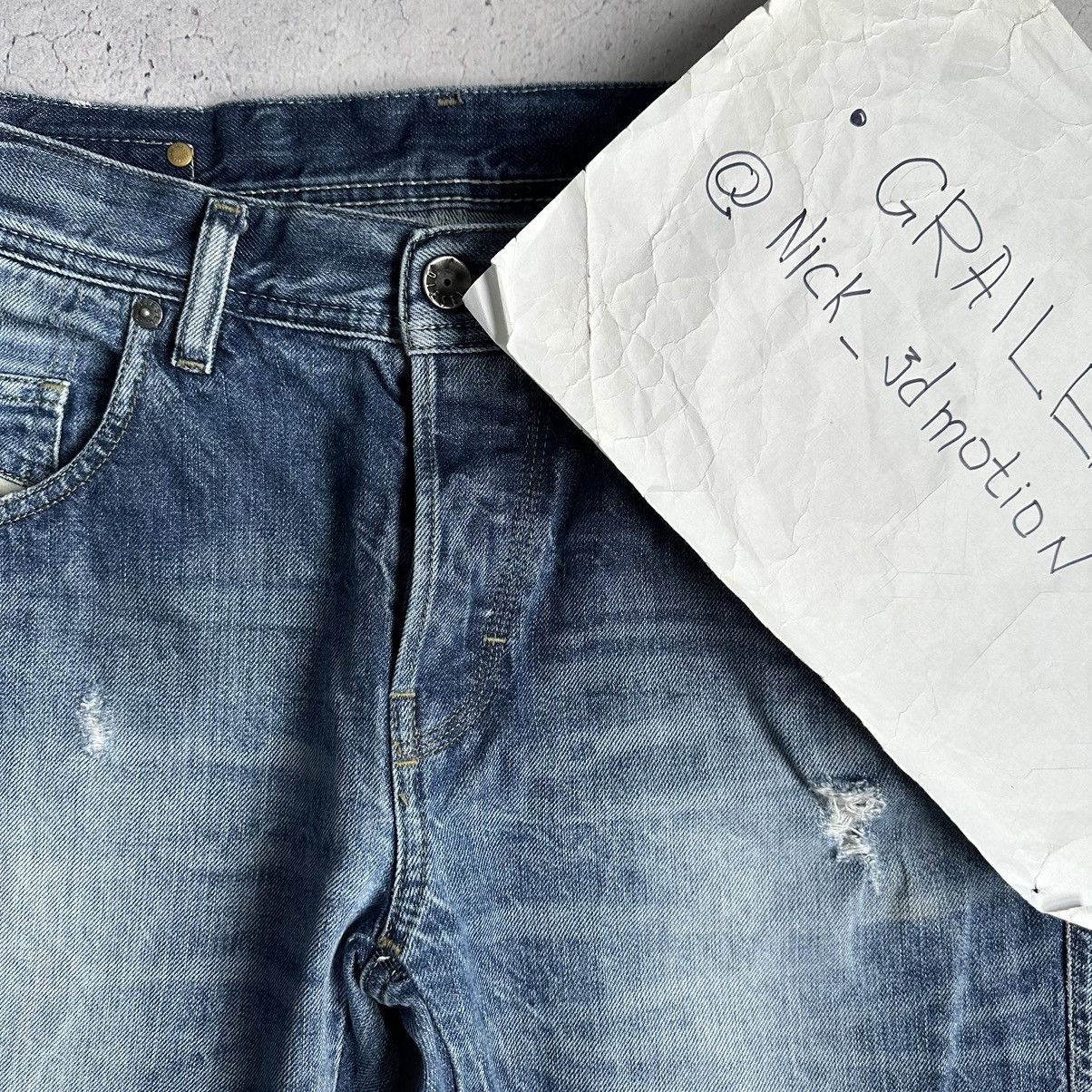 Diesel × Japanese Brand × Vintage VINTAGE DIESEL Y2K DISTRESSED DENIM JEANS PANTS 30x34 Size US 30 / EU 46 - 16 Thumbnail