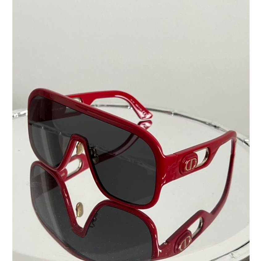 image of New Dior Bobbysportm1U Sunglasses In Red, Men's