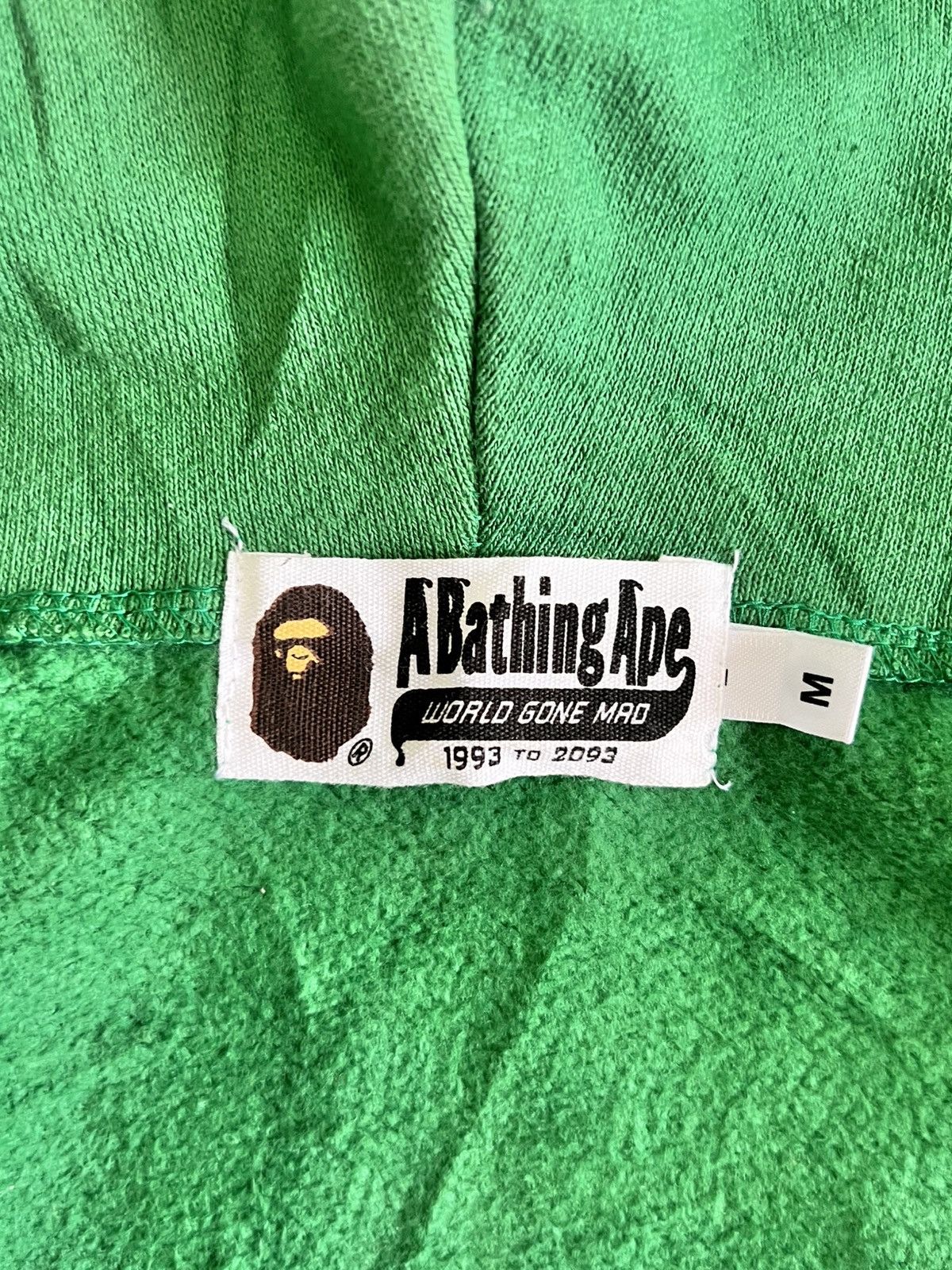 Bape BAPE Baby Milo Shark Hoodie – Green Camo Size US M / EU 48-50 / 2 - 11 Thumbnail