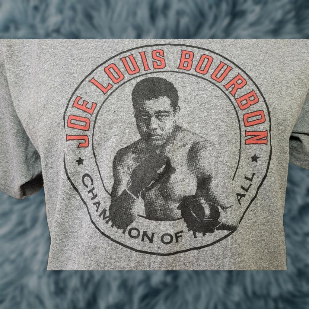 Gildan VINTAGE Joe Louis Bourbon Champion of Them All T Shirt Large BoxeR Whiskey Retro Promo Size US L / EU 52-54 / 3 - 1 Thumbnail