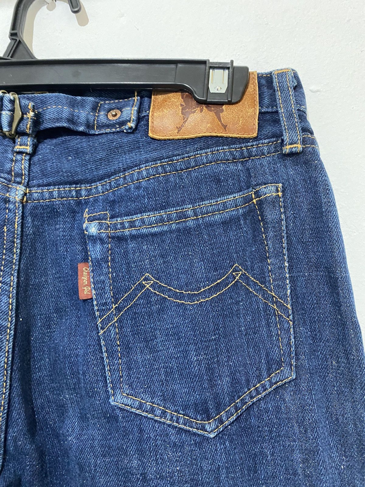 Chevignon × Japanese Brand × Vintage Vintage Chevignon Denim Selvedge Redline Size US 29 - 3 Thumbnail