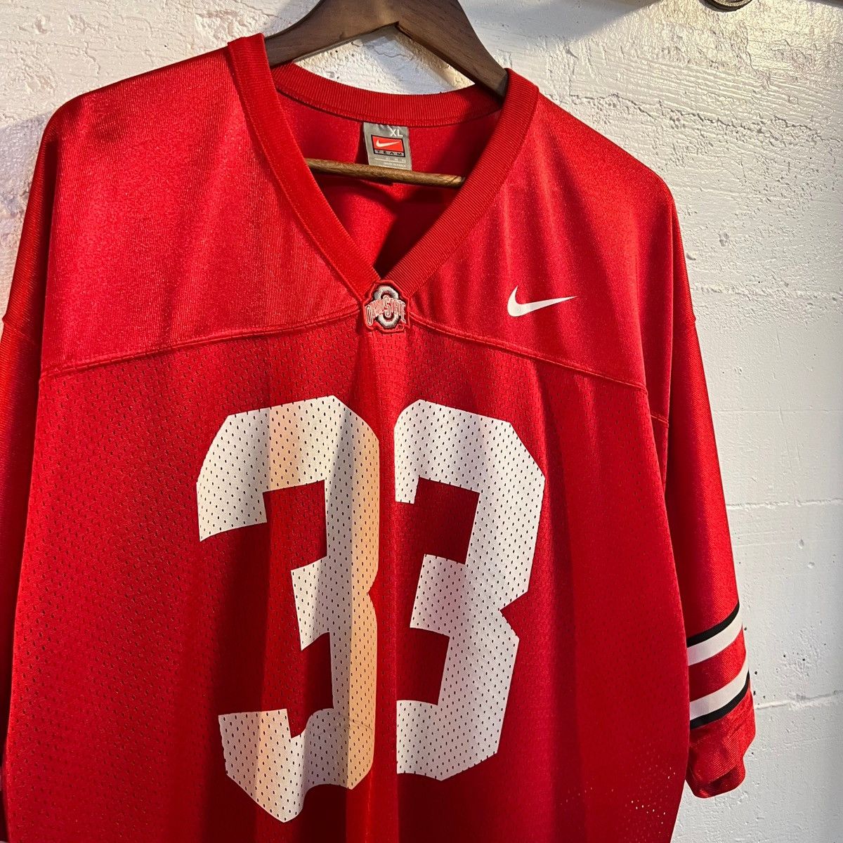 Nike Vintage Nike Ohio State '#33' Mesh Football Jersey Size US XL / EU 56 / 4 - 4 Thumbnail